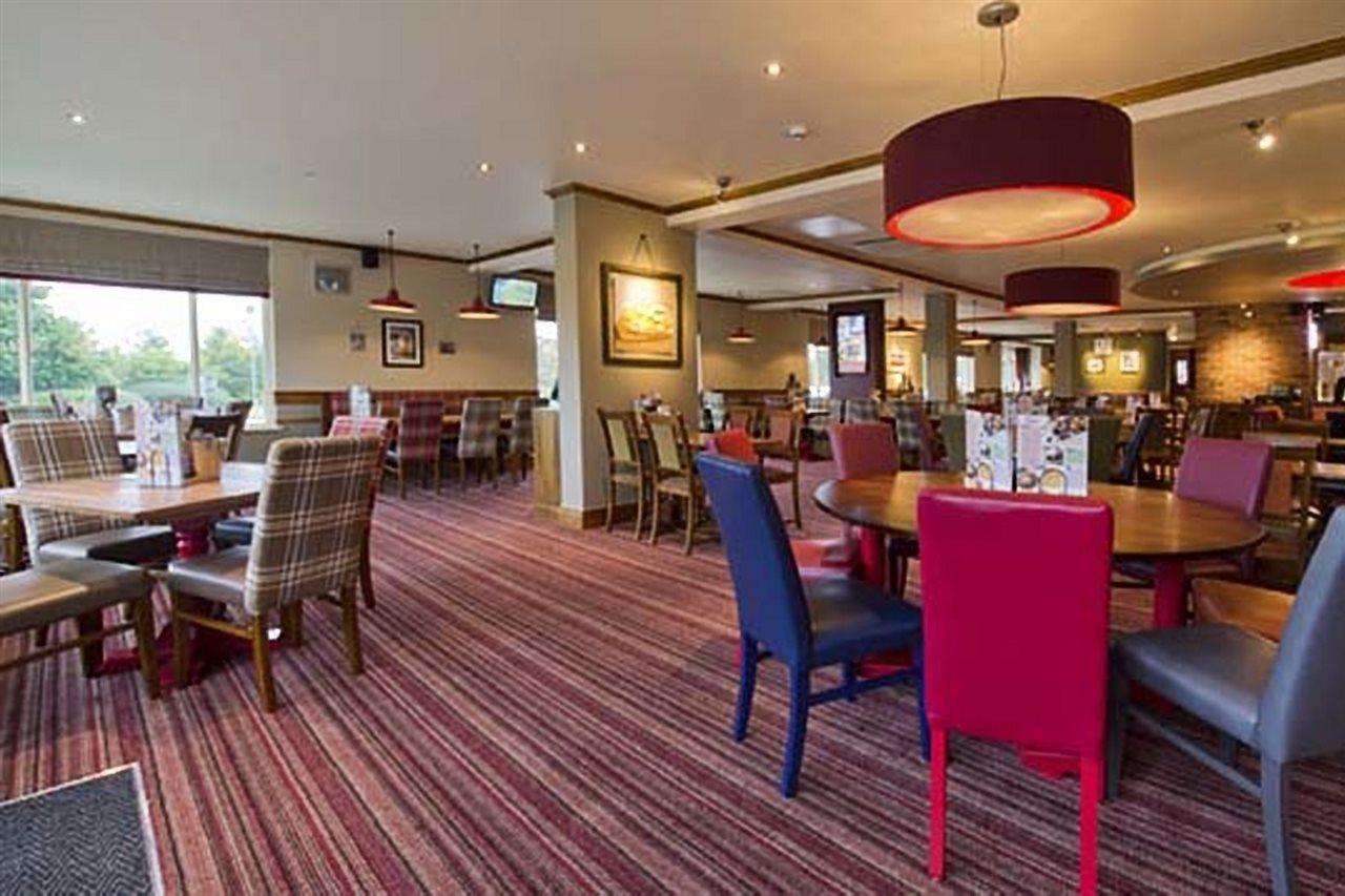 Premier Inn Sheffield/Barnsley Eksteriør billede