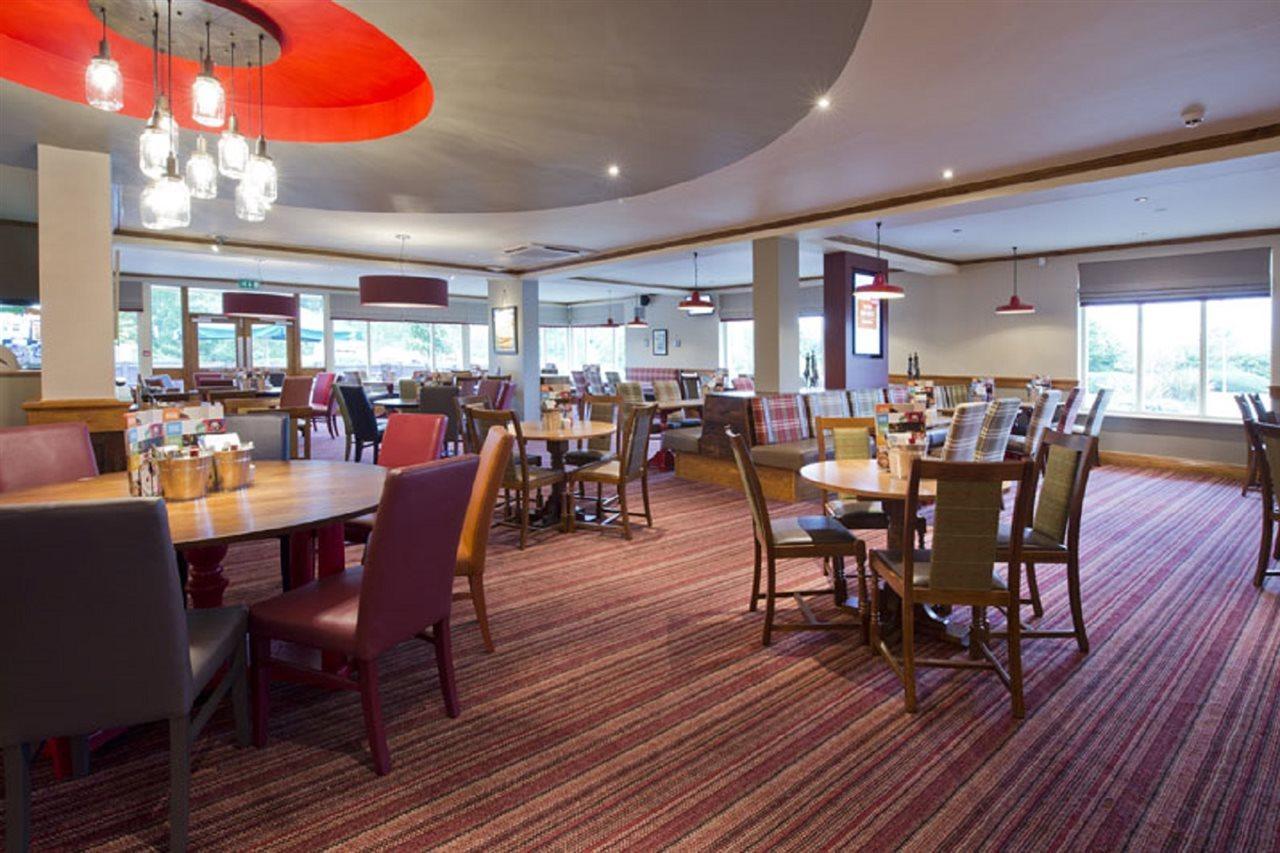 Premier Inn Sheffield/Barnsley Eksteriør billede