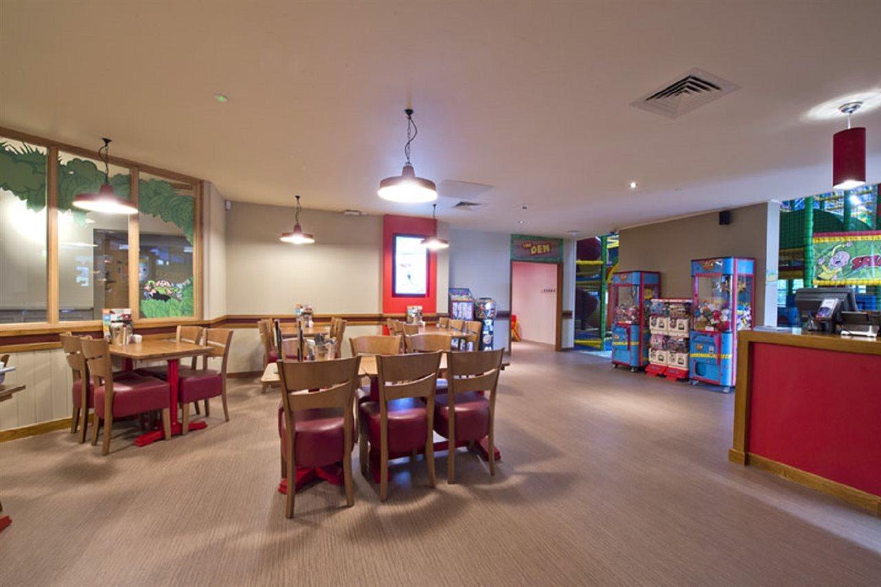 Premier Inn Sheffield/Barnsley Eksteriør billede