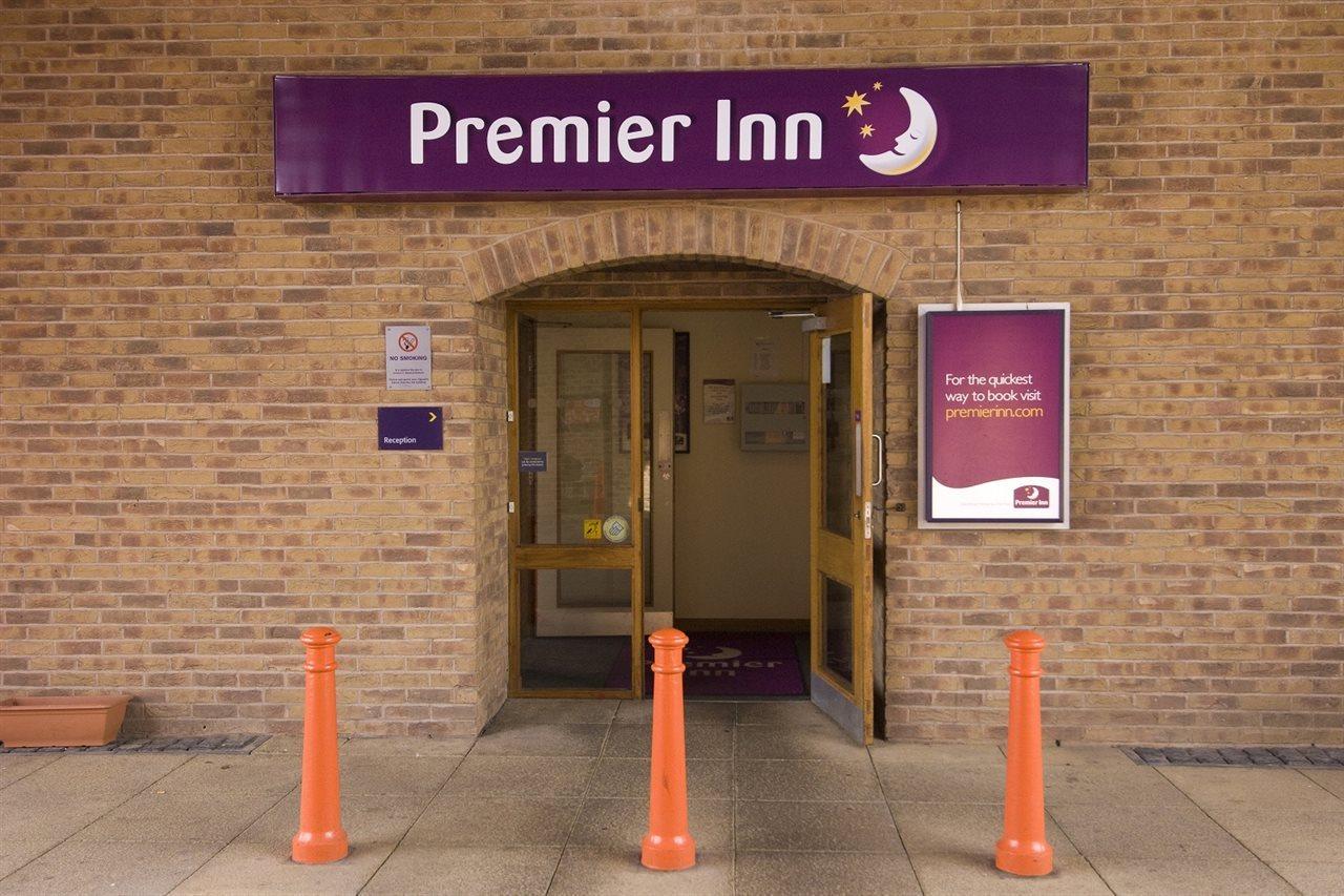 Premier Inn Sheffield/Barnsley Eksteriør billede