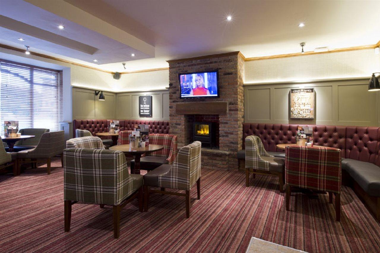 Premier Inn Sheffield/Barnsley Eksteriør billede