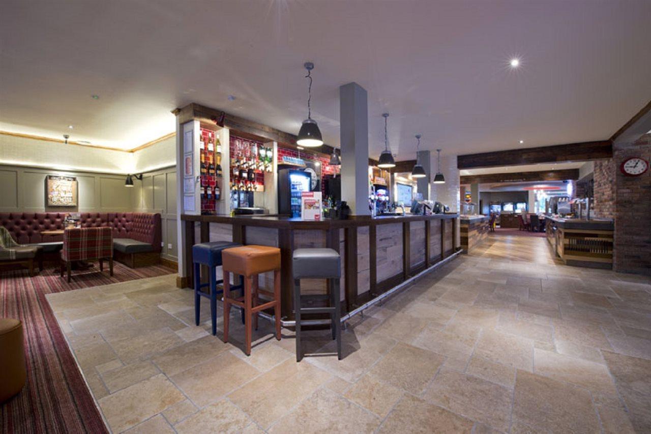 Premier Inn Sheffield/Barnsley Eksteriør billede